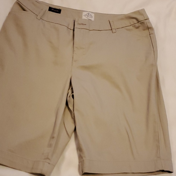 St. John Bay Women's Shorts - Picture 3 of 12